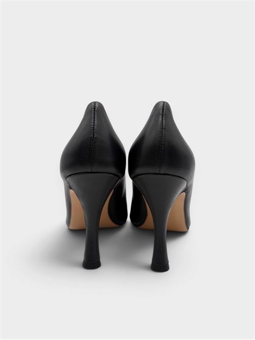 Décolleté nera con tacco 9 cm IL LACCIO | R153NAPPANERO